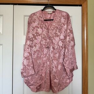 VICTORIA'S SECRET Vintage Gold Label Blush Floral Satin Sleep Shirt